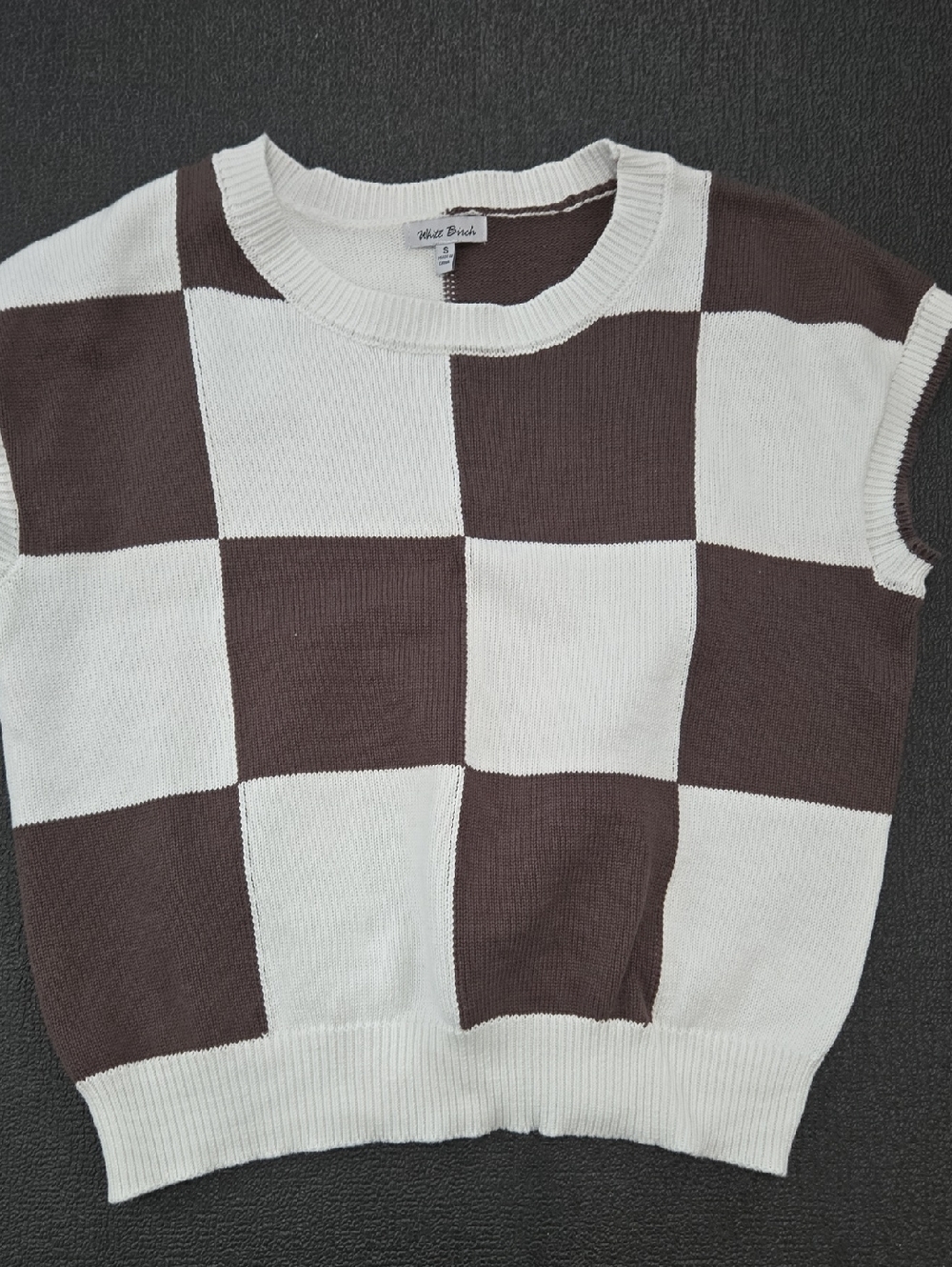 White Birch Two-Tone Checker Knit Top in White and Brown